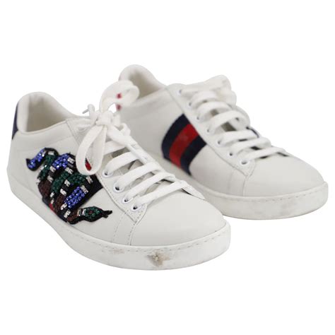 sneaker gucci con serpente